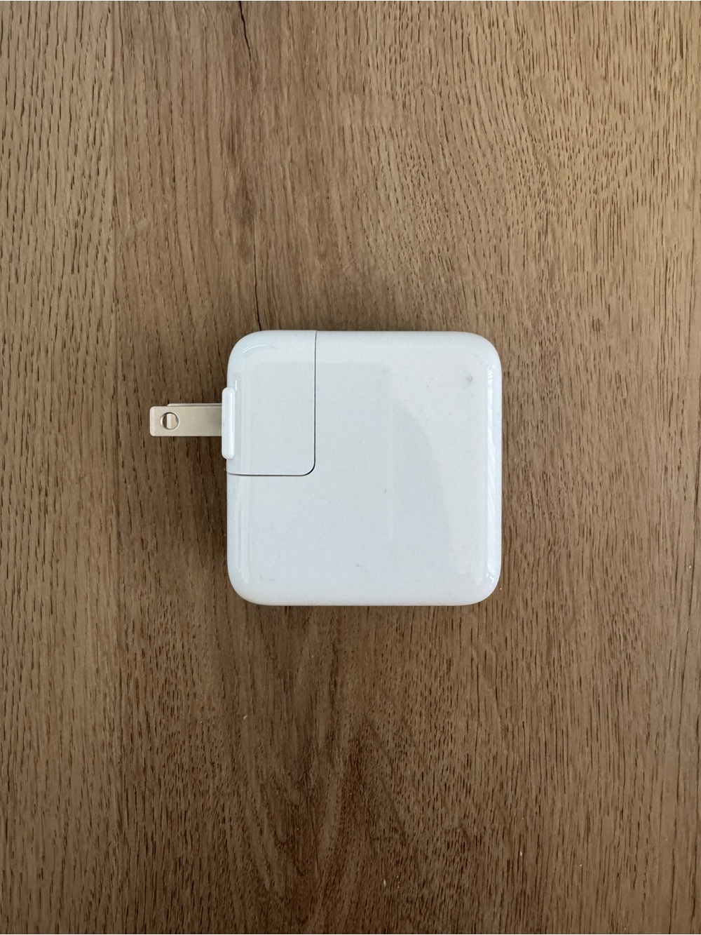 Apple Power Adapter - Picture 2 of 5
